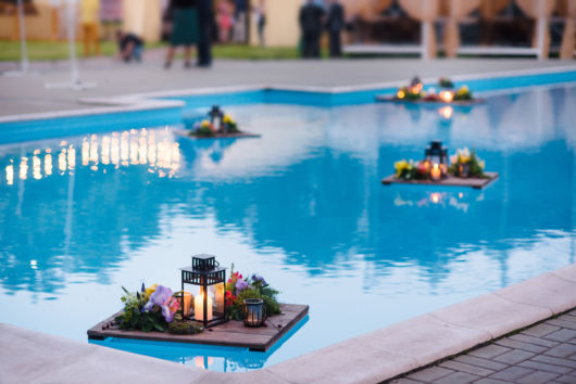 Decoração de Natal para piscina
