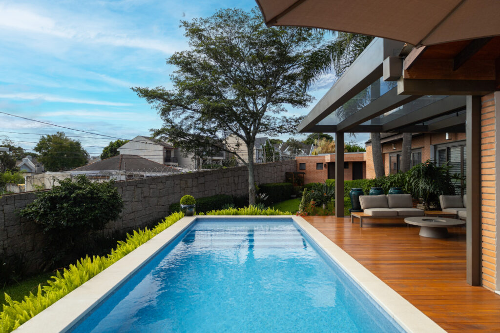  - projeto-de-piscina-em-residencia-parana